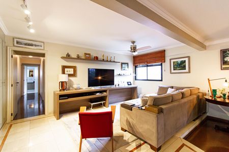 Apartamento à venda com 213m², 3 quartos e 3 vagas Apartamento à venda com 213m², 3 quartos e 3 vagasSala
