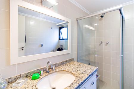 Apartamento à venda com 213m², 3 quartos e 3 vagas Apartamento à venda com 213m², 3 quartos e 3 vagasBanheiro da Suíte 2