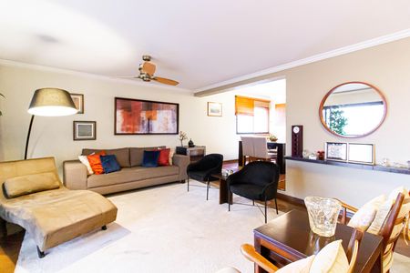 Apartamento à venda com 213m², 3 quartos e 3 vagas Apartamento à venda com 213m², 3 quartos e 3 vagasSala