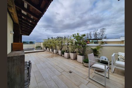 Apartamento à venda com 235m², 2 quartos e 3 vagas