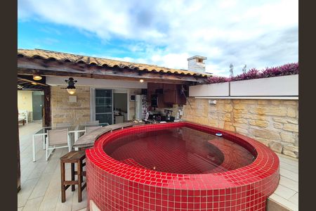 Apartamento à venda com 235m², 2 quartos e 3 vagas
