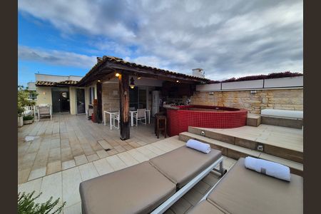 Apartamento à venda com 235m², 2 quartos e 3 vagas