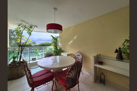 Apartamento à venda com 235m², 2 quartos e 3 vagas