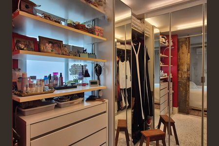 Apartamento à venda com 235m², 2 quartos e 3 vagas