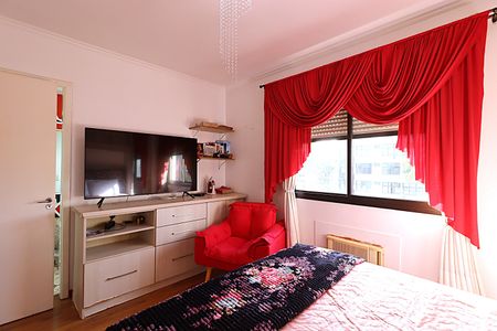 Suíte de apartamento à venda com 2 quartos, 90m² em São Geraldo, Porto Alegre