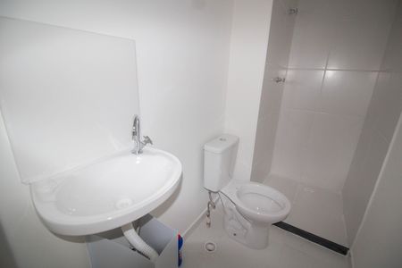 Apartamento para alugar com 28m², 2 quartos e sem vaga Apartamento para alugar com 28m², 2 quartos e sem vagaBanheiro