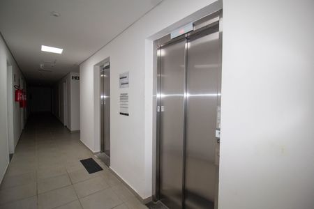 Apartamento para alugar com 28m², 2 quartos e sem vaga Apartamento para alugar com 28m², 2 quartos e sem vagaHall social