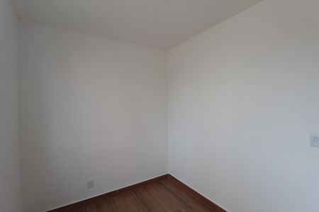 Apartamento à venda com 78m², 3 quartos e 1 vagaQuarto 2