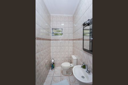 Casa à venda com 200m², 3 quartos e 5 vagas Casa à venda com 200m², 3 quartos e 5 vagasLavabo