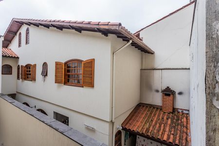 Casa à venda com 200m², 3 quartos e 5 vagas Casa à venda com 200m², 3 quartos e 5 vagasVista Varanda Quarto 2