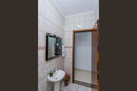 Casa à venda com 200m², 3 quartos e 5 vagas Casa à venda com 200m², 3 quartos e 5 vagasLavabo