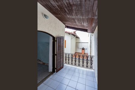 Casa à venda com 200m², 3 quartos e 5 vagas Casa à venda com 200m², 3 quartos e 5 vagasVaranda Quarto 2