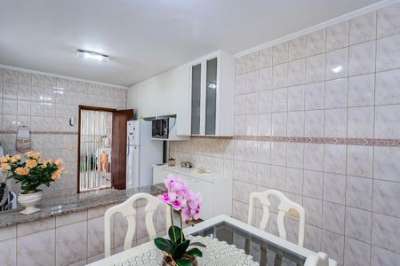 Casa à venda com 200m², 3 quartos e 5 vagas Casa à venda com 200m², 3 quartos e 5 vagasCopa e cozinha