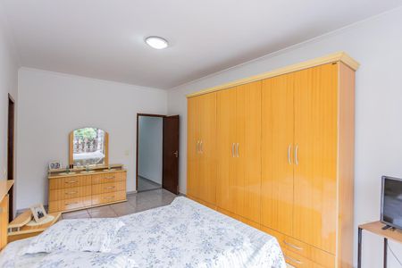 Casa à venda com 200m², 3 quartos e 5 vagas Casa à venda com 200m², 3 quartos e 5 vagasSuite