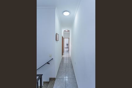 Casa à venda com 200m², 3 quartos e 5 vagas Casa à venda com 200m², 3 quartos e 5 vagasCorredor