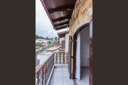 Casa à venda com 200m², 3 quartos e 5 vagas Casa à venda com 200m², 3 quartos e 5 vagasVaranda suite
