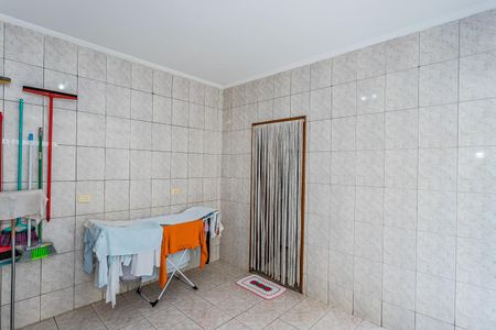 Casa à venda com 200m², 3 quartos e 5 vagas Casa à venda com 200m², 3 quartos e 5 vagasÁrea de Serviço
