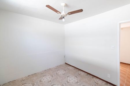 Quarto 1 de casa para alugar com 2 quartos, 70m² em Senador Vasconcelos, Rio de Janeiro