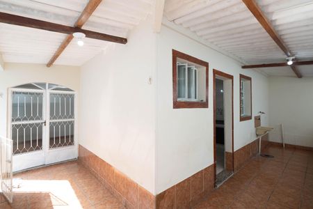 Casa para alugar com 70m², 2 quartos e sem vaga Casa para alugar com 70m², 2 quartos e sem vagaÁrea externa