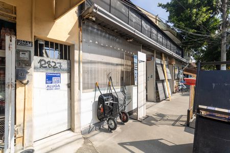 Casa para alugar com 70m², 2 quartos e sem vaga Casa para alugar com 70m², 2 quartos e sem vagaFachada