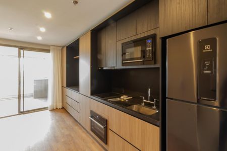 Studio para alugar com 32m², 1 quarto e 1 vaga Studio para alugar com 32m², 1 quarto e 1 vagaStudio