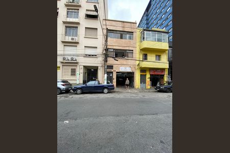 Apartamento à venda com 1300m², 2 quartos e sem vaga Apartamento à venda com 1300m², 2 quartos e sem vagaFachada