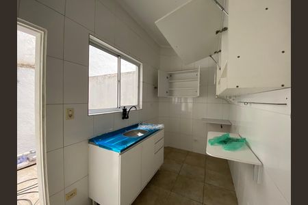 Apartamento à venda com 1300m², 2 quartos e sem vaga Apartamento à venda com 1300m², 2 quartos e sem vagaCozinha