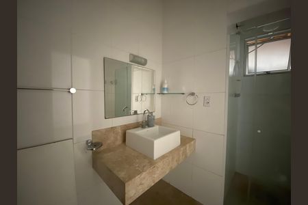 Apartamento à venda com 1300m², 2 quartos e sem vaga Apartamento à venda com 1300m², 2 quartos e sem vagaBanheiro