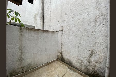 Apartamento à venda com 1300m², 2 quartos e sem vaga Apartamento à venda com 1300m², 2 quartos e sem vagaQuintal