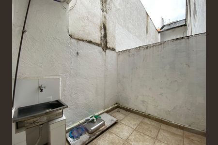 Apartamento à venda com 1300m², 2 quartos e sem vaga Apartamento à venda com 1300m², 2 quartos e sem vagaArea de Serviço