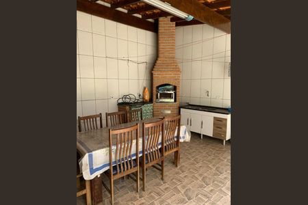 Casa à venda com 3 quartos, 125m² em Parque Sao Domingos, São Paulo