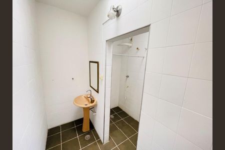 Casa à venda com 240m², 5 quartos e sem vaga