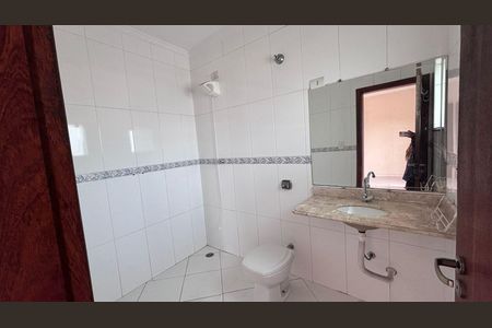 Casa à venda com 130m², 3 quartos e 4 vagas