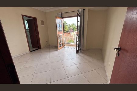 Casa à venda com 130m², 3 quartos e 4 vagas