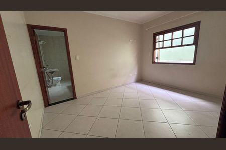 Casa à venda com 3 quartos, 130m² em Chácara Inglesa, São Paulo