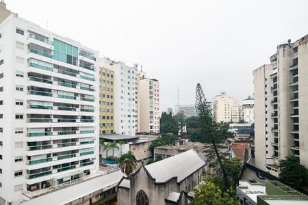 Apartamento à venda com 96m², 3 quartos e sem vaga Apartamento à venda com 96m², 3 quartos e sem vagaSala - Vista