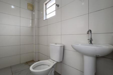 Banheiro de apartamento para alugar com 1 quarto, 30m² em Vila Nova Bonsucesso, Guarulhos