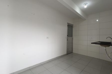 Apartamento para alugar com 30m², 1 quarto e sem vaga Apartamento para alugar com 30m², 1 quarto e sem vagaCozinha e Área de Serviço