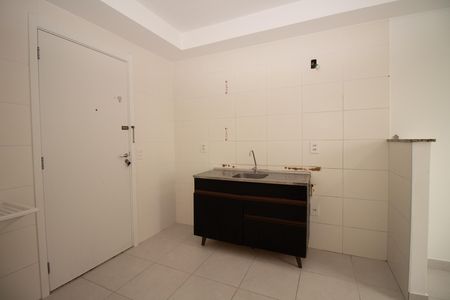 Cozinha de apartamento para alugar com 1 quarto, 38m² em Vila Ema, São Paulo