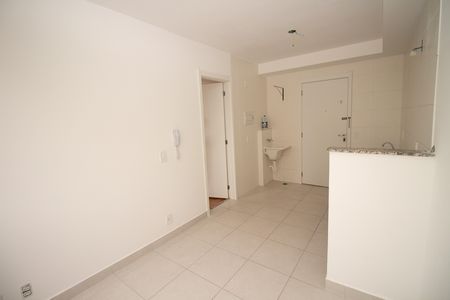 Sala de apartamento para alugar com 1 quarto, 38m² em Vila Ema, São Paulo