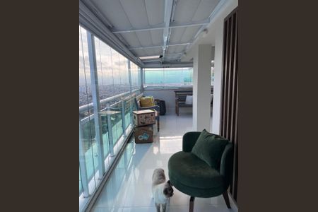 Apartamento à venda com 243m², 3 quartos e 3 vagasAREA INTERNA