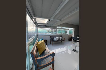Apartamento à venda com 243m², 3 quartos e 3 vagasAREA INTERNA