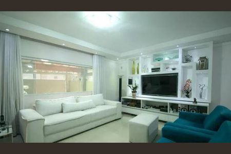 Casa à venda com 3 quartos, 250m² em Imirim, São Paulo