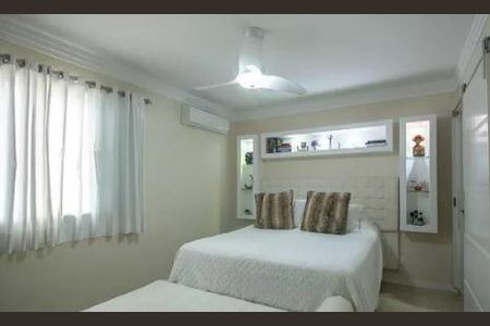 Casa à venda com 3 quartos, 250m² em Imirim, São Paulo