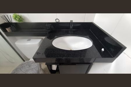 Apartamento para alugar com 42m², 2 quartos e 1 vaga Apartamento para alugar com 42m², 2 quartos e 1 vagaBanheiro