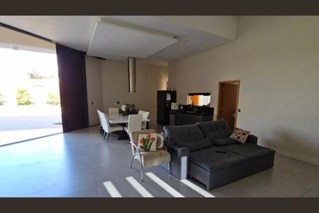 Casa para alugar com 360m², 5 quartos e 6 vagasFoto 08