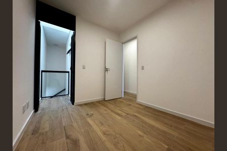 Foto 16 de casa à venda com 3 quartos, 105m² em Vila Paiva, São Paulo