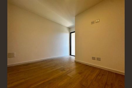 Foto 19 de casa à venda com 3 quartos, 105m² em Vila Paiva, São Paulo