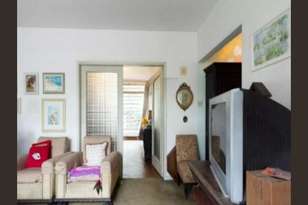 Casa à venda com 4 quartos, 235m² em Moema, São Paulo