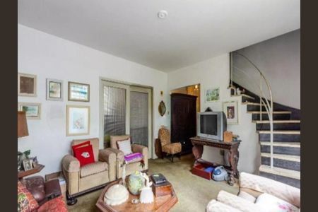 Casa à venda com 4 quartos, 235m² em Moema, São Paulo